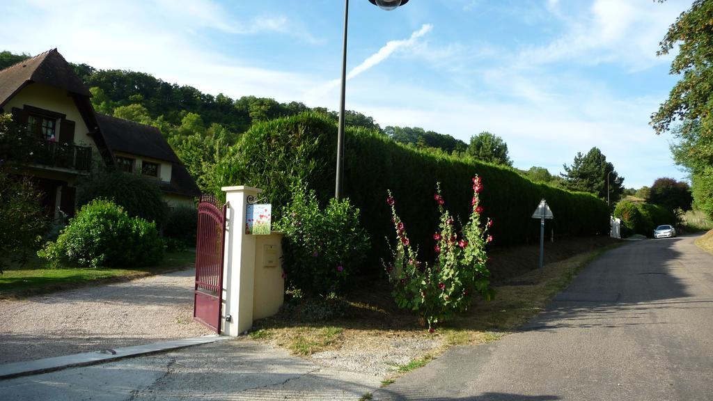 Maison D'Hotes Les Coquelicots Giverny Exterior foto