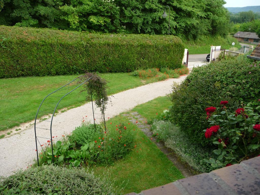 Maison D'Hotes Les Coquelicots Giverny Exterior foto