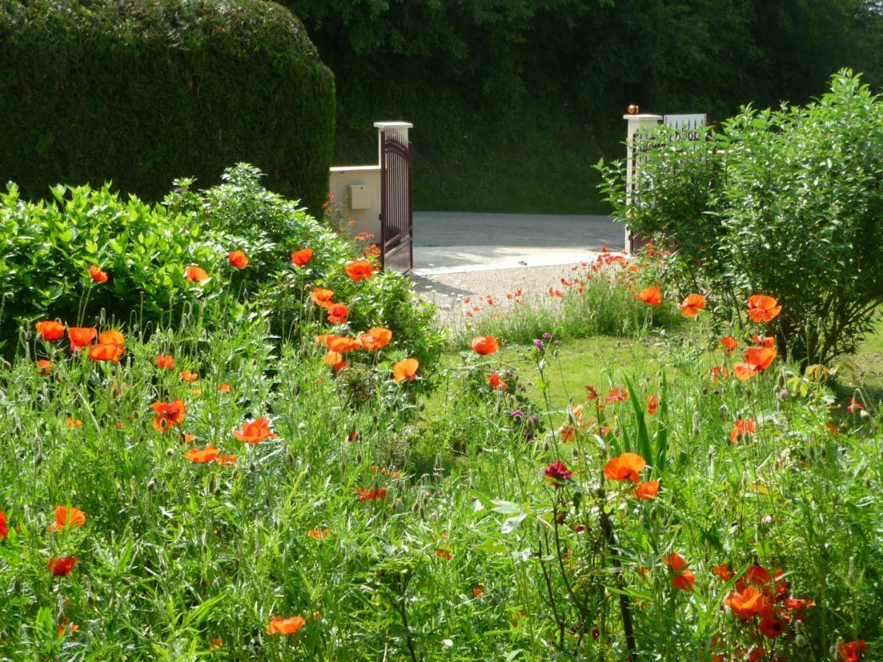 Maison D'Hotes Les Coquelicots Giverny Exterior foto